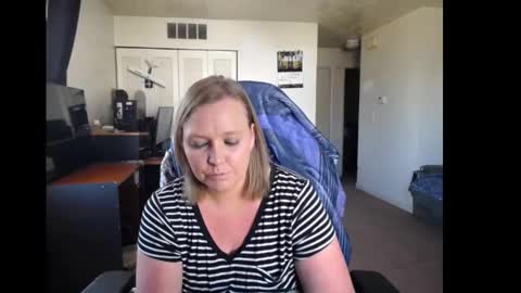 Rose online show from October 2025 07:00:01 PM