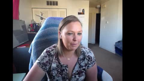 Rose online show from December 2025 08:24:02 PM