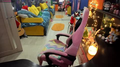 Sofie online show from January 2025 02:41:01 AM