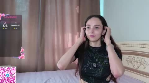 Elly online show from October 2025 06:54:01 AM