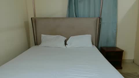 Snapshot of softlysinful chatting on October 2025 03:34:04 PM softlysinful online show from October 2025 03:34:04 PM