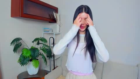 Alice online show from October 2025 07:09:02 AM