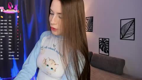 sofia online show from October 2025 01:04:02 PM