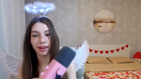 Kelly online show from February 2026 03:20:01 PM