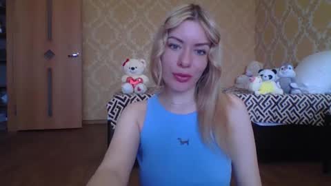 softy_aura online show from April 2026 11:47:02 AM