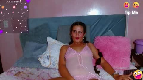 sofy cutte  transmission Colombian time 1400 pm - 2145 pm online show from November 2025 08:41:02 PM