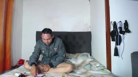 Snapshot of sofya_n_andy_ chatting on January 2025 03:12:02 AM sofya_n_andy_ online show from January 2025 03:12:02 AM