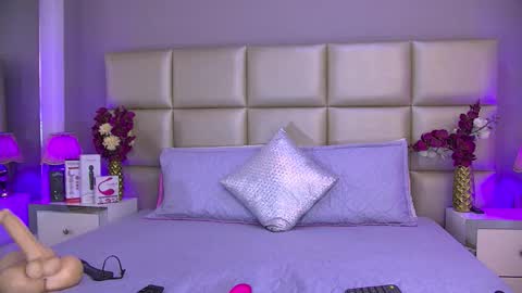   online show from October 2025 04:21:02 AM