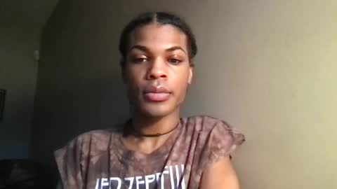 SolaceEve online show from October 2025 07:01:02 PM