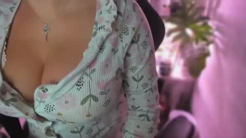 Gaby Solis online show from August 2026 05:23:02 PM
