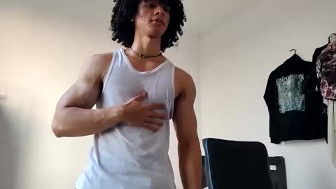 Hi Im Weller Check my Bio  online show from March 2026 10:40:01 PM