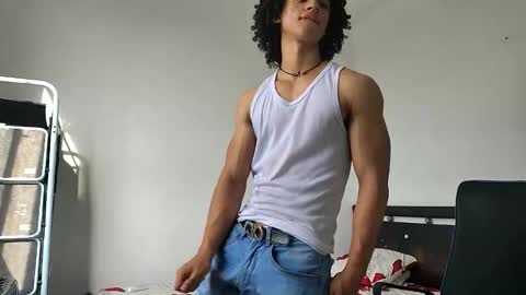 Hi Im Weller Check my Bio  online show from April 2026 09:05:01 PM