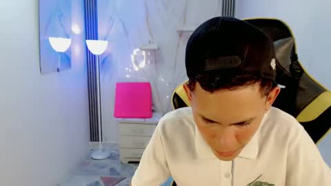 ESTEBAN online show from July 2026 05:19:02 PM