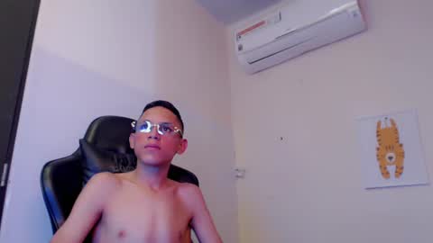 ESTEBAN online show from August 2026 11:41:01 PM