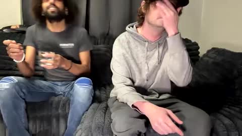 Snapshot of sometimesthingsget chatting on December 2024 01:24:02 AM JD online show from December 2024 01:24:02 AM