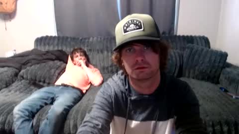 Snapshot of sometimesthingsget chatting on December 2024 07:10:01 PM JD online show from December 2024 07:10:01 PM