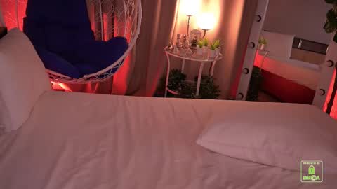 My name isSonya  online show from September 2025 05:59:02 PM