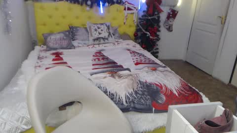 Snapshot of sondrariddle chatting on January 2025 03:31:01 AM sondrariddle online show from January 2025 03:31:01 AM