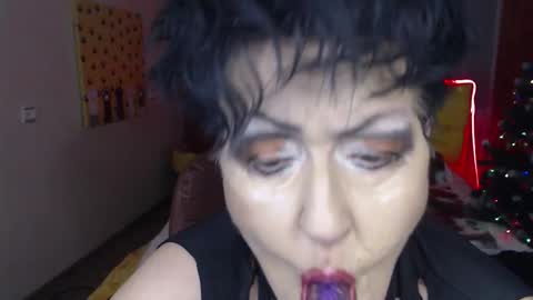 Snapshot of sondrariddle chatting on November 2025 12:02:01 AM sondrariddle online show from November 2025 12:02:01 AM