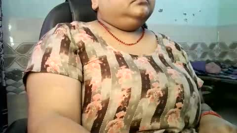 Snapshot of soni88888 chatting on June 2026 05:53:02 AM soni88888 online show from June 2026 05:53:02 AM