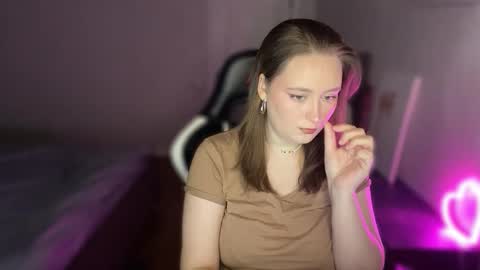 Snapshot of sonibear chatting on February 2026 12:52:02 PM OksiFels online show from February 2026 12:52:02 PM