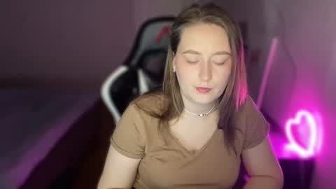 Snapshot of sonibear chatting on February 2026 04:17:01 PM OksiFels online show from February 2026 04:17:01 PM