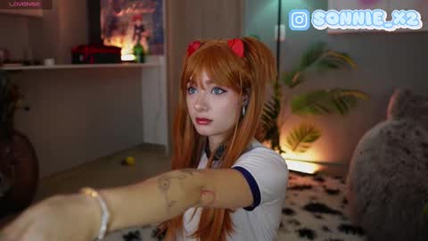 Sonnie online show from September 2025 01:02:01 PM