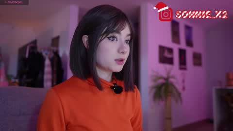 Sonnie online show from December 2025 12:53:02 PM