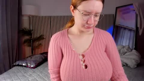 Snapshot of sonya_baby chatting on April 2026 10:32:02 AM SONIA online show from April 2026 10:32:02 AM