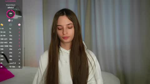 Eva 3 online show from January 2025 08:47:01 AM