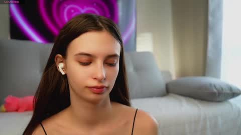 Eva 3 online show from March 2025 08:56:02 AM