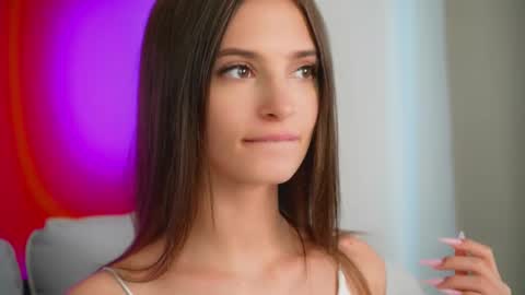 Eva 3 online show from September 2025 08:25:02 AM