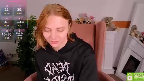 Litta online show from November 2025 10:41:02 PM