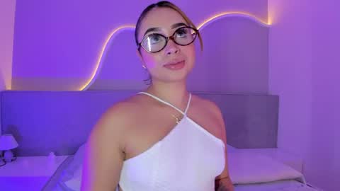 Sophia online show from July 2026 07:56:04 PM