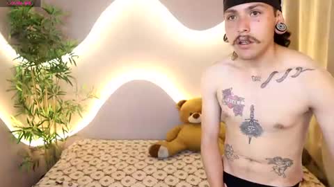 Snapshot of sophi_and_dereck chatting on July 2026 12:40:02 PM sophi_and_dereck online show from July 2026 12:40:02 PM