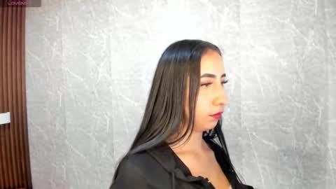 Sophi Thaylorr online show from January 2026 01:15:01 PM