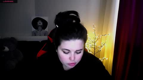 sophia__olsen online show from February 2025 11:33:01 AM