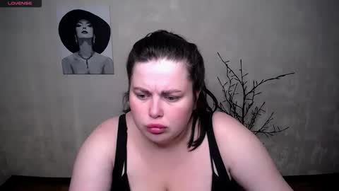 sophia__olsen online show from September 2025 05:18:02 AM