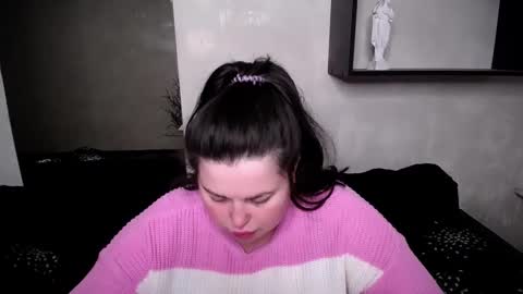 sophia__olsen online show from October 2025 05:41:01 AM