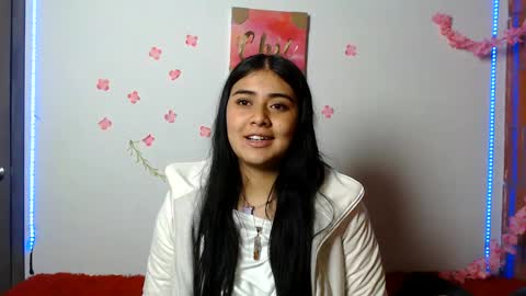 sophia online show from October 2025 01:14:02 AM