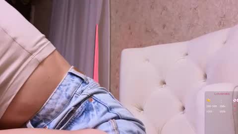 Sophia online show from March 2025 01:43:01 AM