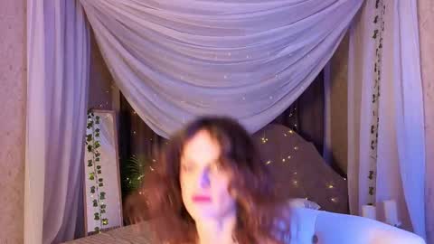 Sophia online show from October 2025 01:55:02 AM