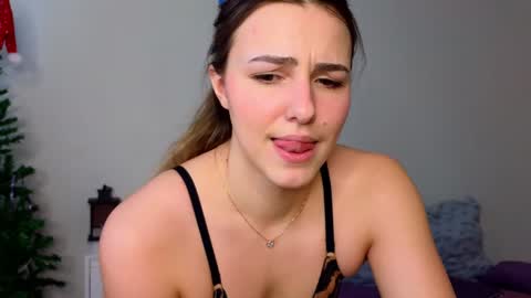 Sophia online show from February 2025 06:56:02 AM