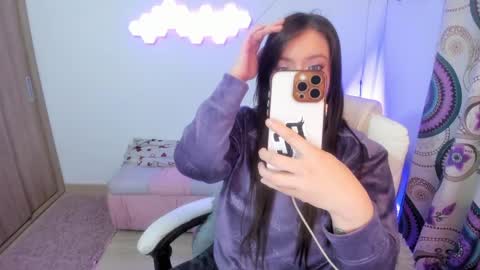 sophia_grants online show from May 2026 05:45:02 AM
