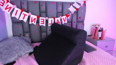 Sofia  online show from February 2025 05:01:02 PM