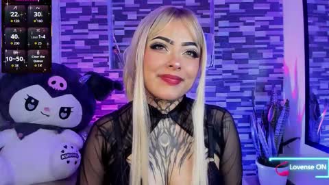 Sophia online show from October 2025 09:15:01 PM