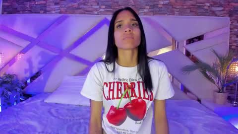 Sophia Paris online show from January 2026 03:43:01 AM