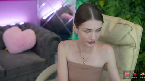 Sophia online show from June 2026 07:20:01 PM