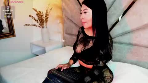 sophia cortes online show from July 2026 05:00:02 AM