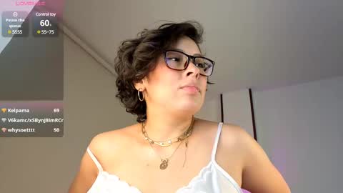 Sophia online show from February 2025 08:55:02 AM